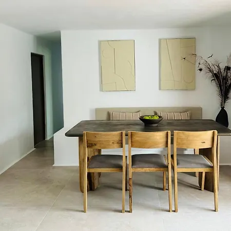 Canaryislandshost L Palmeras