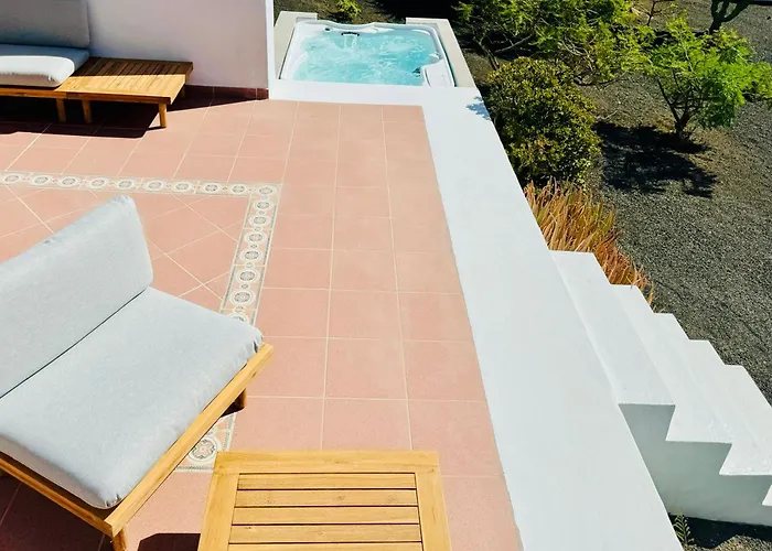 Canaryislandshost L Palmeras * Nazaret